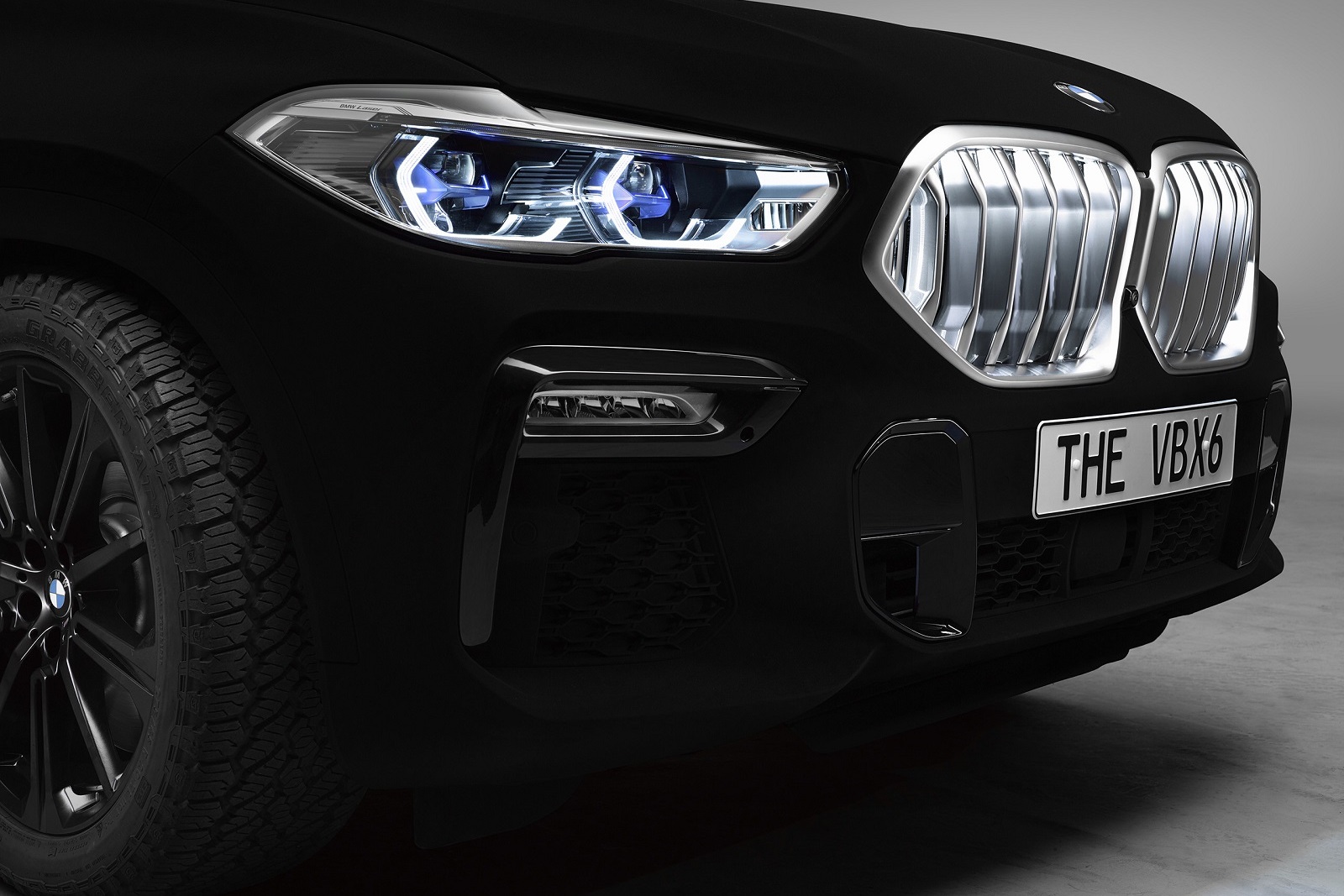 2019 - BMW X6 VANTABLACK, foto 3
