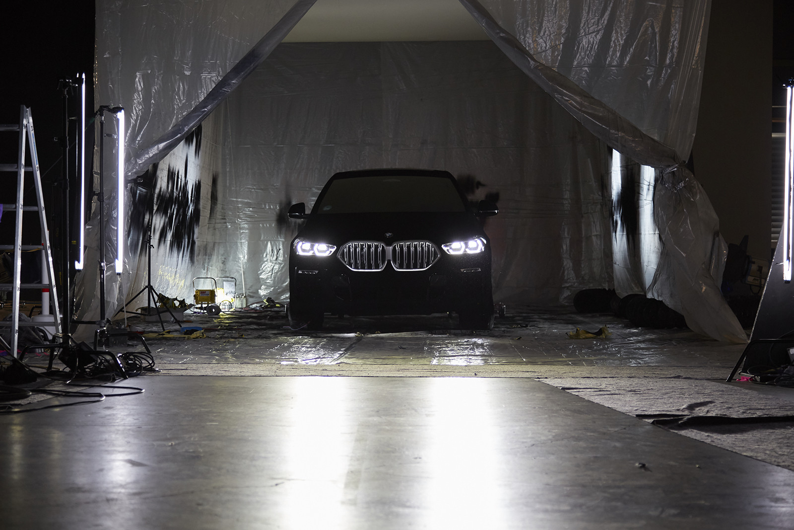 2019 - BMW X6 VANTABLACK, foto 9
