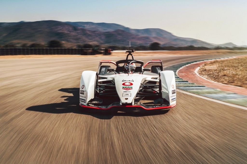 2020 - PORSCHE 99X ELECTRIC, foto 2