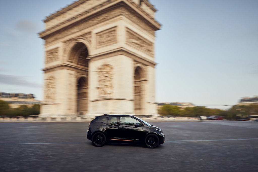 2019 - BMW i3 EDITION ROADSTYLE & i8 ULTIMATE SOPHISTO EDITION, foto 5
