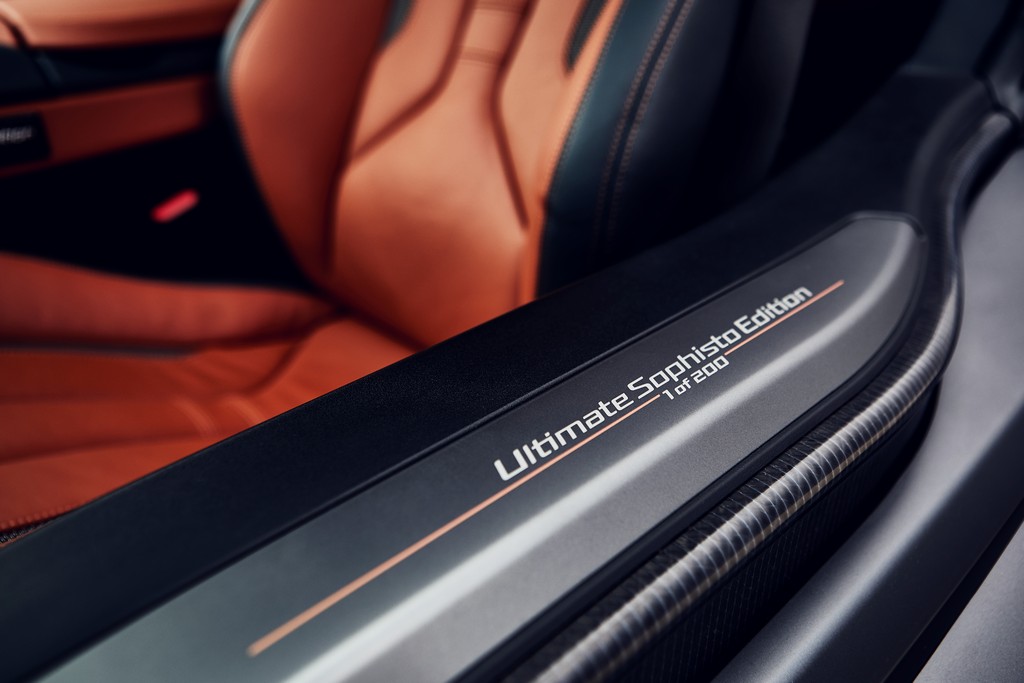 2019 - BMW i3 EDITION ROADSTYLE & i8 ULTIMATE SOPHISTO EDITION, foto 22