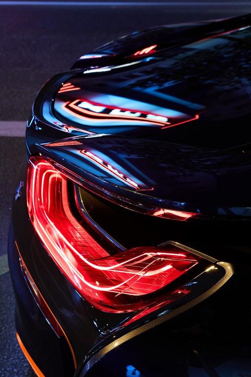 2019 - BMW i3 EDITION ROADSTYLE & i8 ULTIMATE SOPHISTO EDITION, foto 24