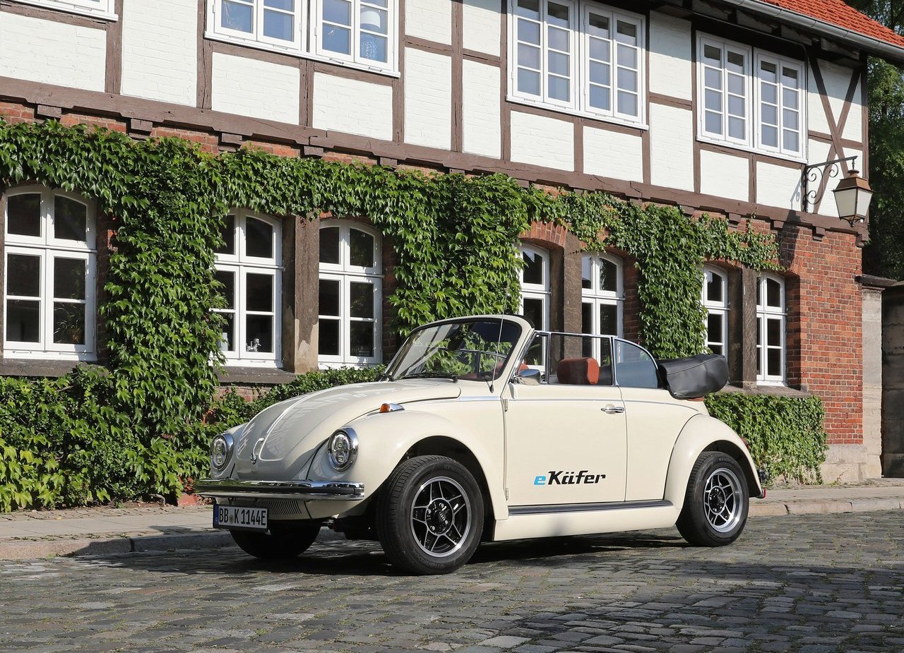 VOLKSWAGEN e-BEETLE CONCEPT, foto 1
