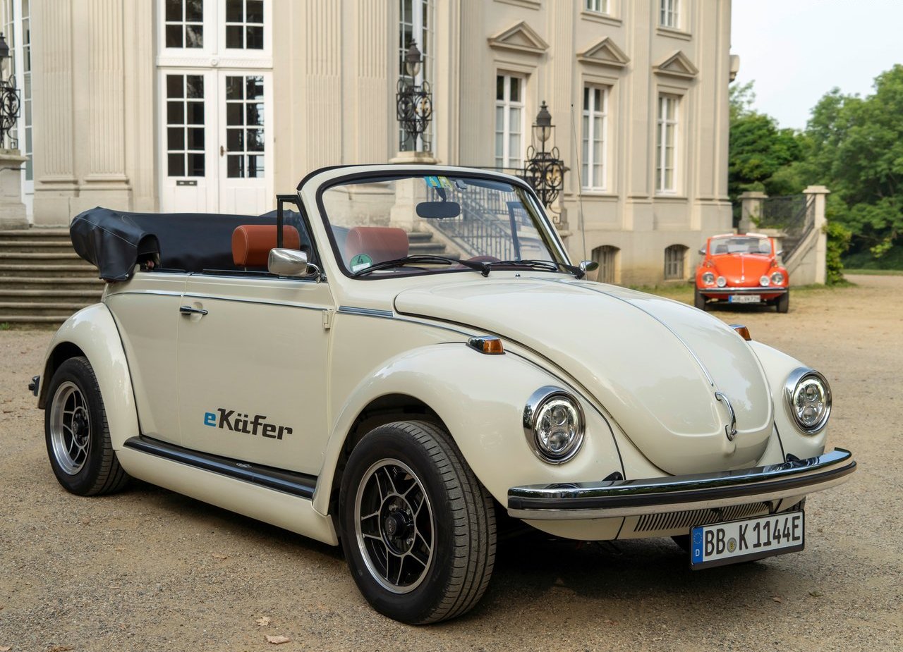 VOLKSWAGEN e-BEETLE CONCEPT, foto 4