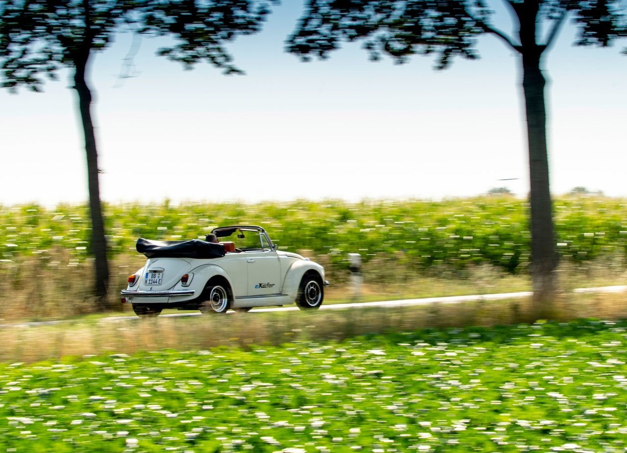 VOLKSWAGEN e-BEETLE CONCEPT, foto 15
