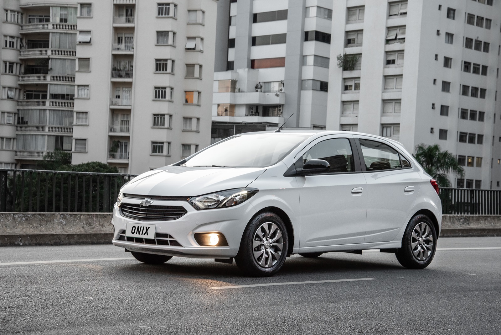 2020 - CHEVROLET ONIX JOY, foto 1