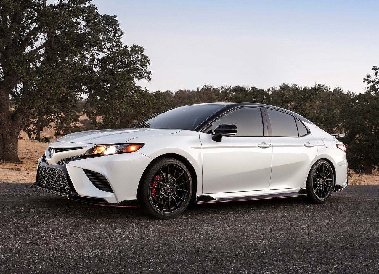 2019 - TOYOTA CAMRY TRD, foto 1
