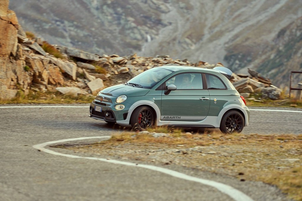 FIAT 695 ABARTH '70º ANNIVERSARIO', foto 2