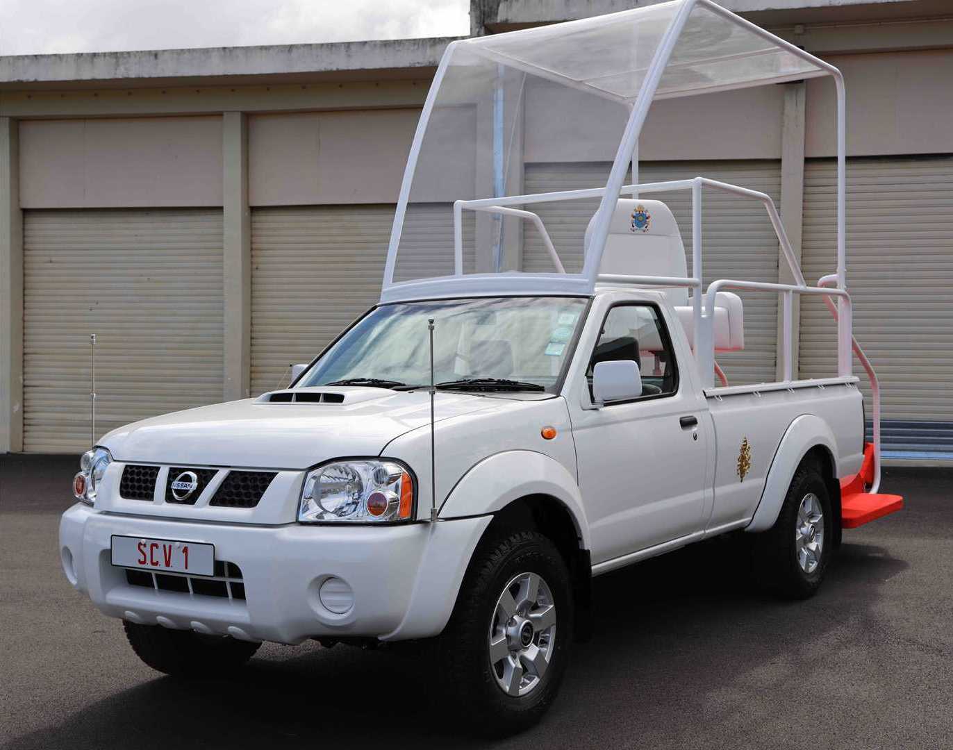 NISSAN NP300 PAPAMÓVEL, foto 4