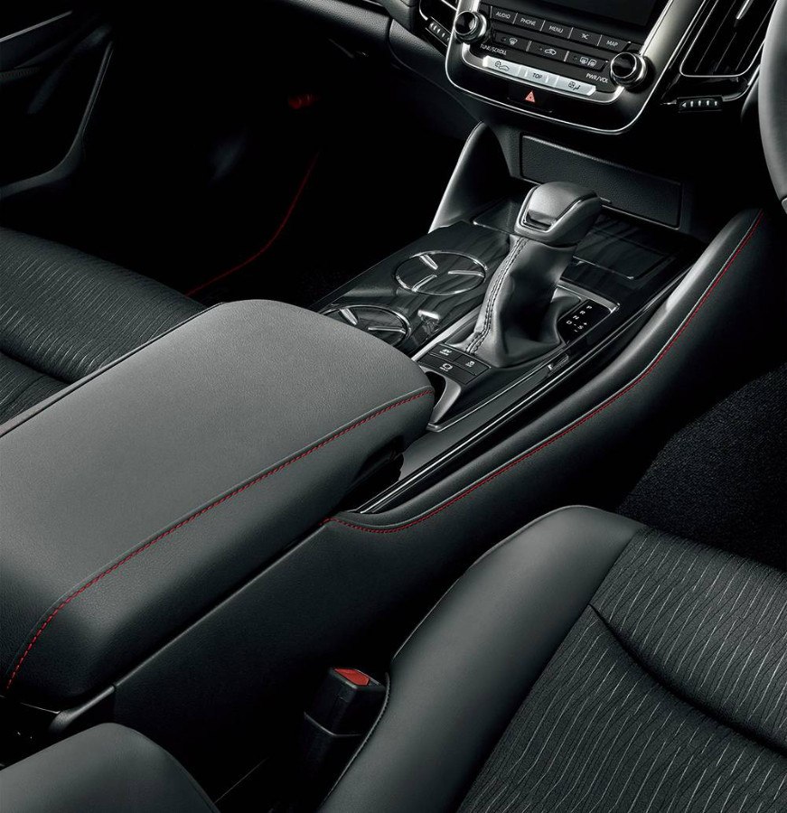 TOYOTA CROWN SPORT STYLE, foto 9