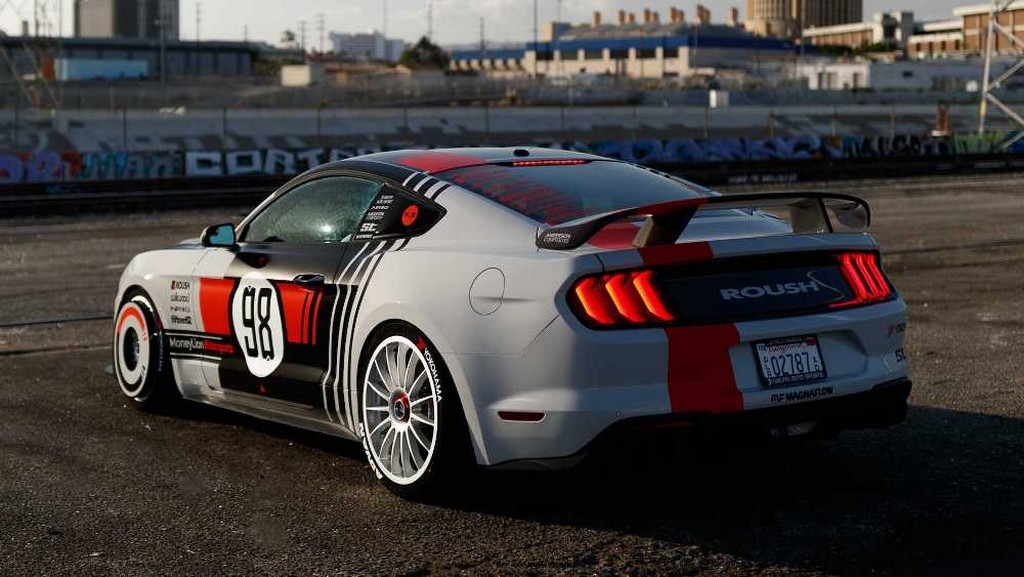 FORD MUSTANG SEMA SHOW, foto 3