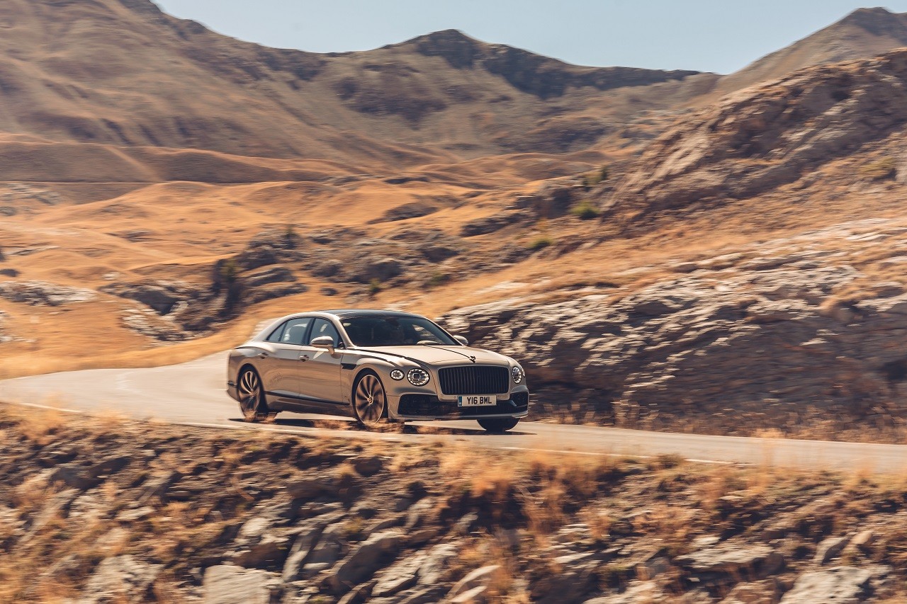BENTLEY FLYING SPUR BLACKLINE, foto 1