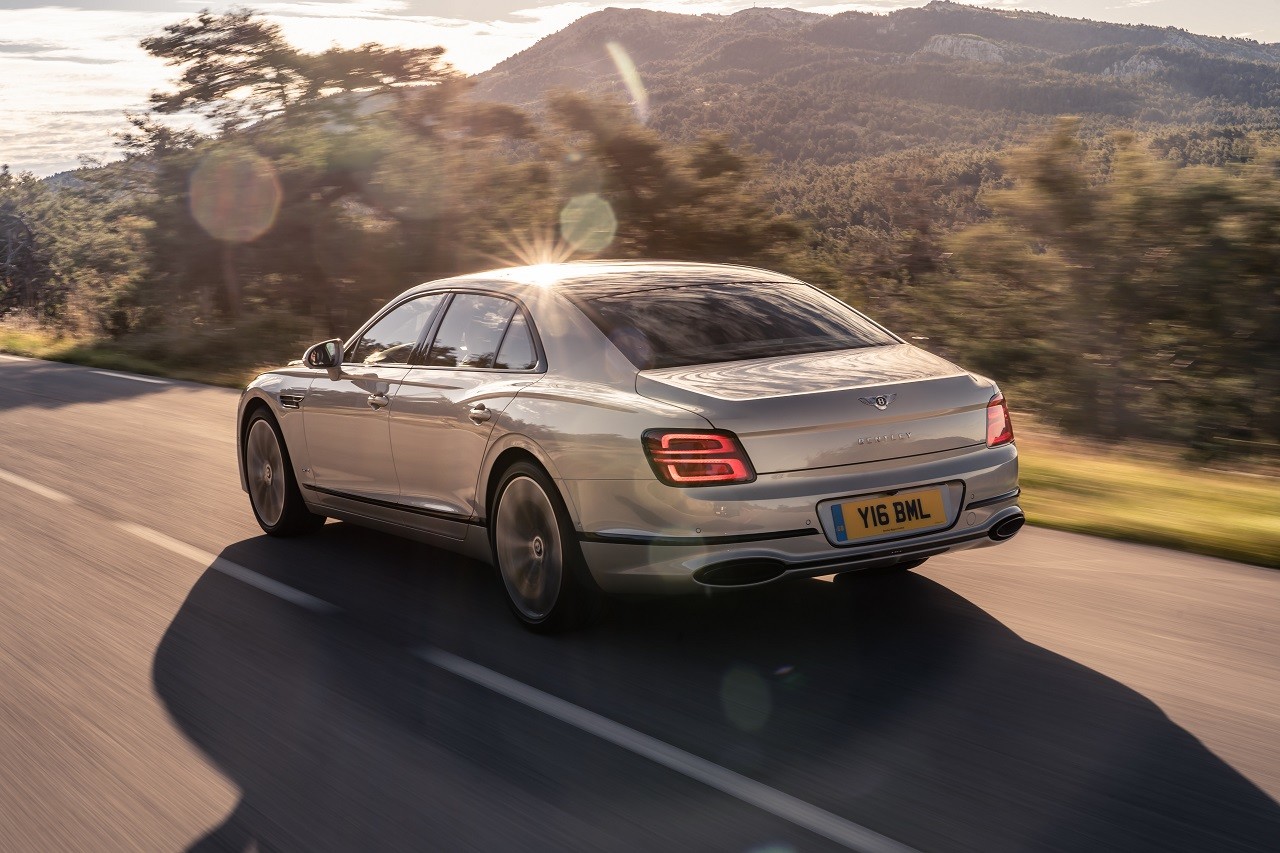 BENTLEY FLYING SPUR BLACKLINE, foto 2