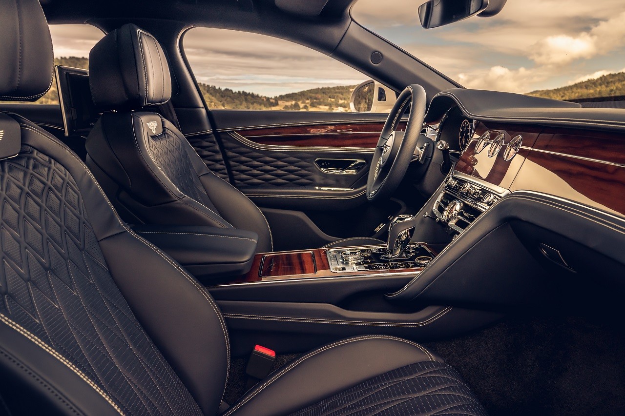 BENTLEY FLYING SPUR BLACKLINE, foto 4