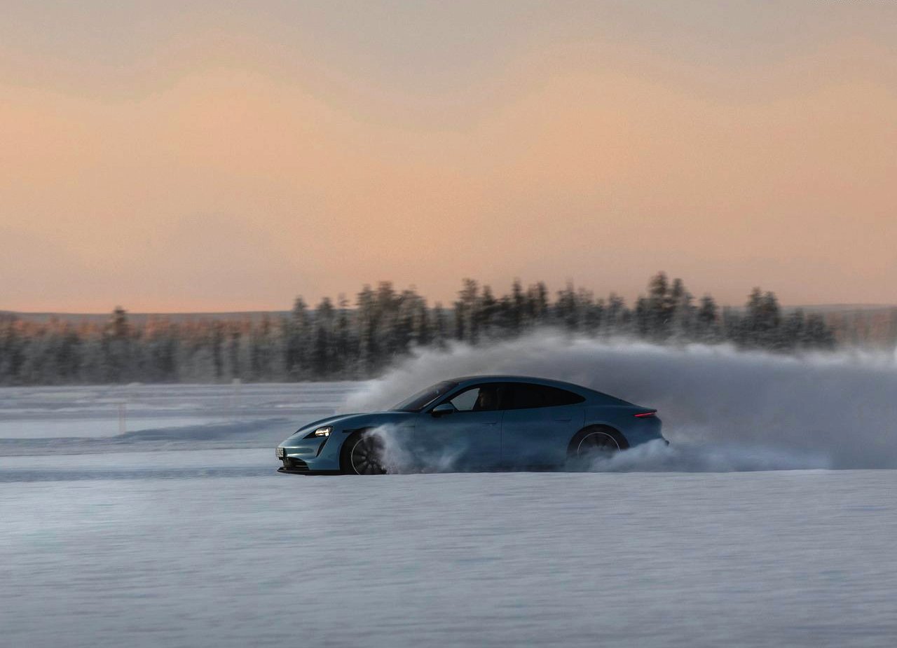 2020 - PORSCHE TAYCAN 4S, foto 89