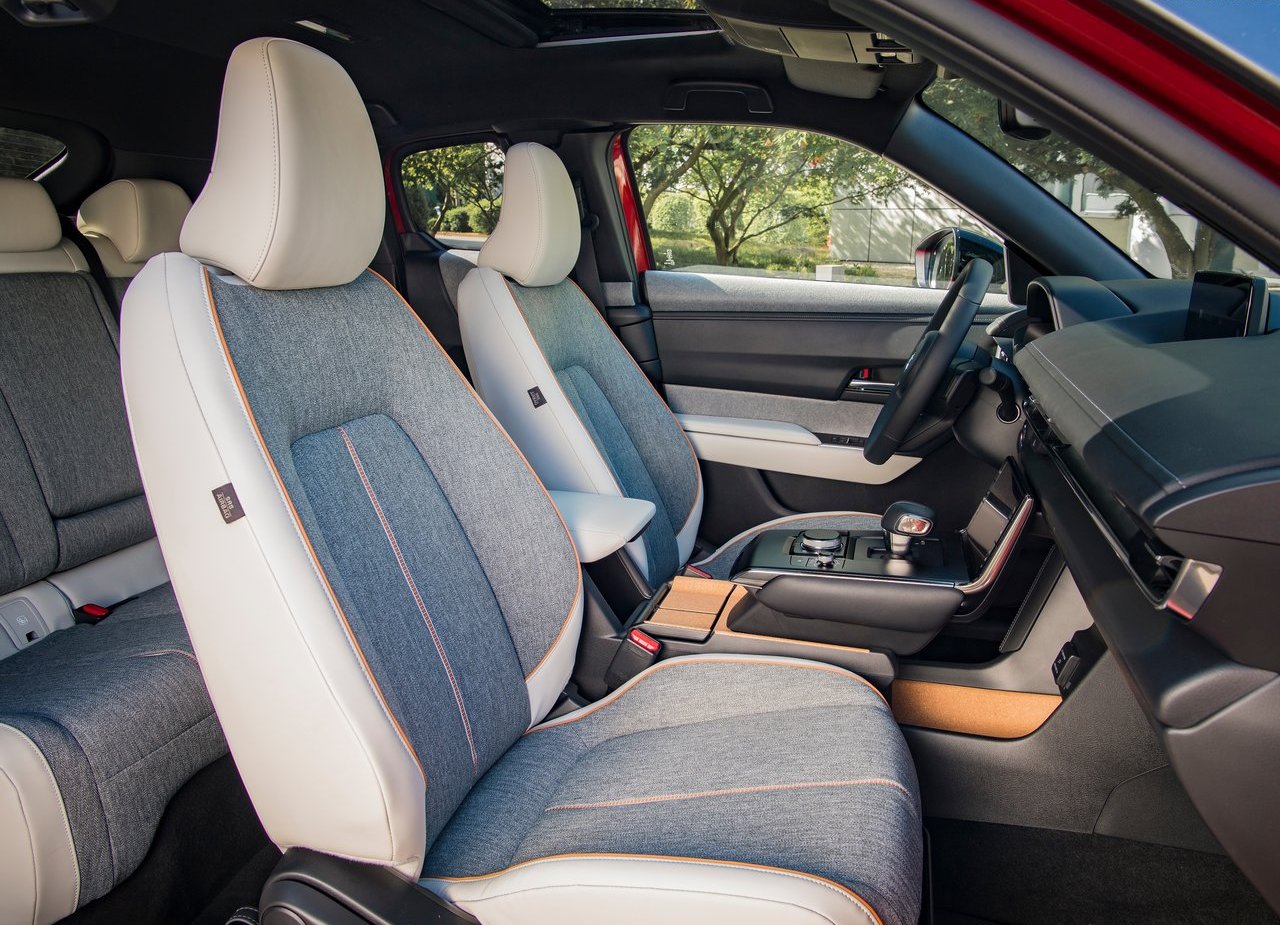 2021 - MAZDA MX-30, foto 147