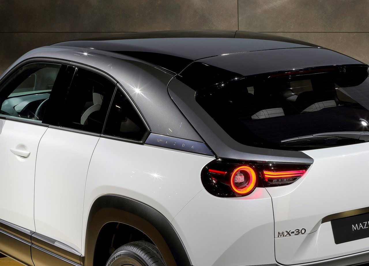2021 - MAZDA MX-30, foto 213