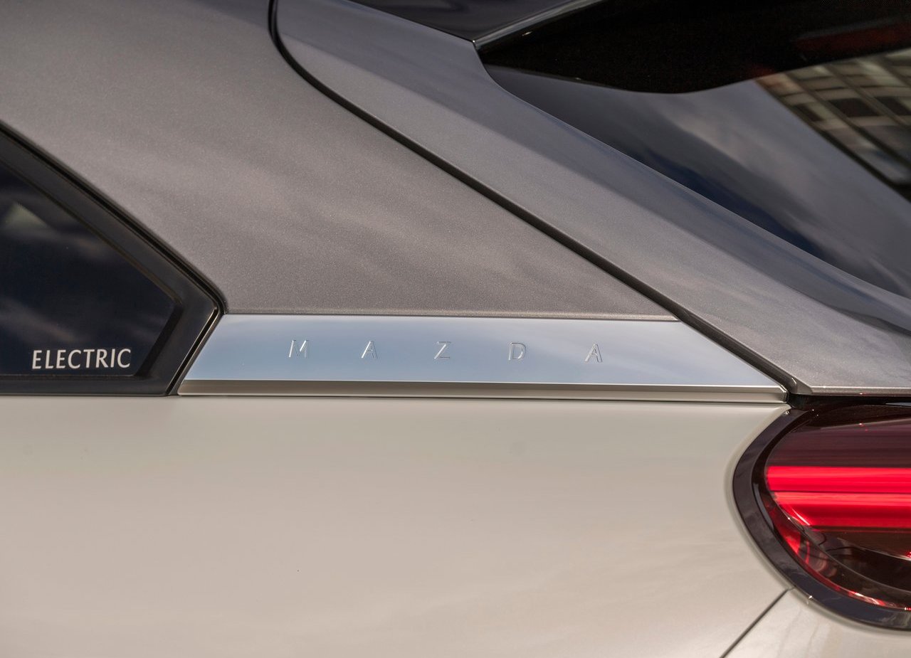 2021 - MAZDA MX-30, foto 223
