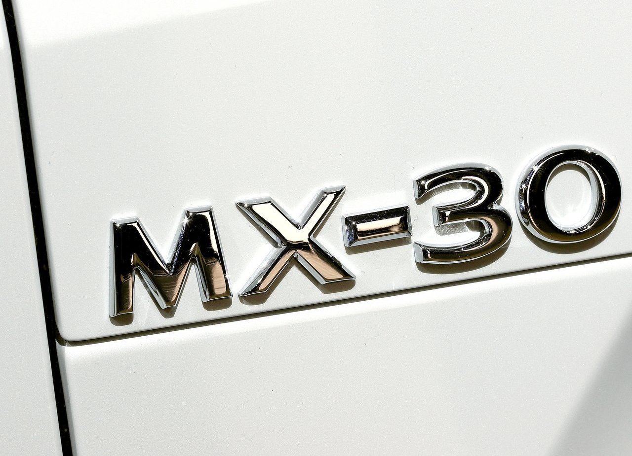 2021 - MAZDA MX-30, foto 236
