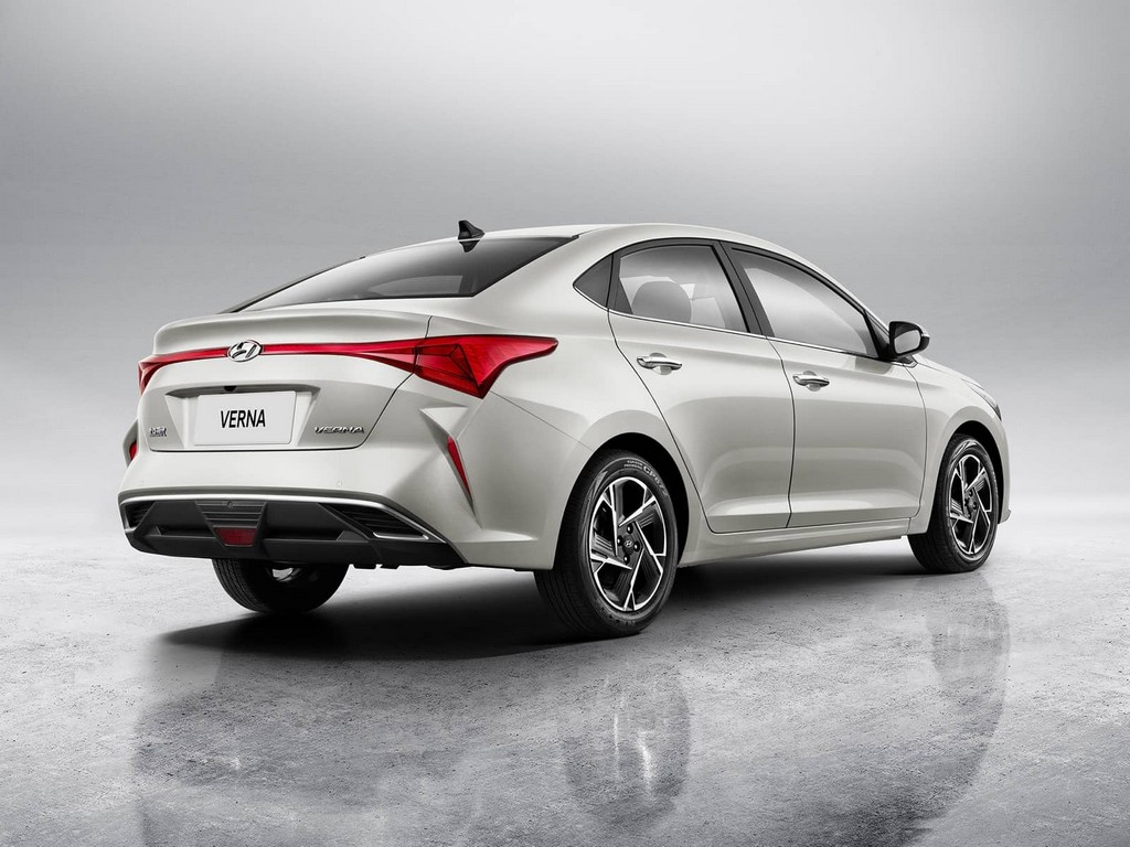 2020 - HYUNDAI VERNA, foto 8