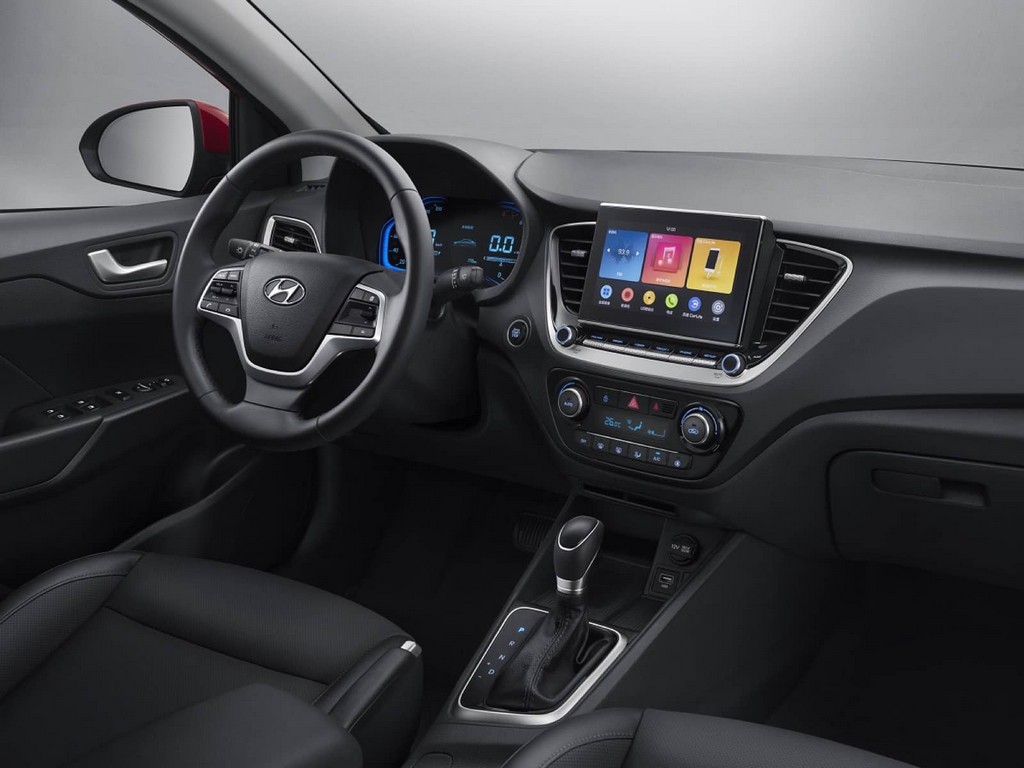 2020 - HYUNDAI VERNA, foto 10