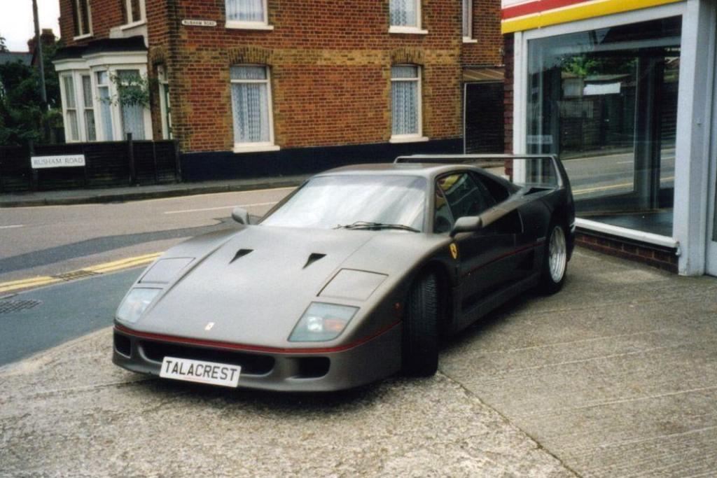FERRARI F40 BRUNEI SULTAN, foto 4