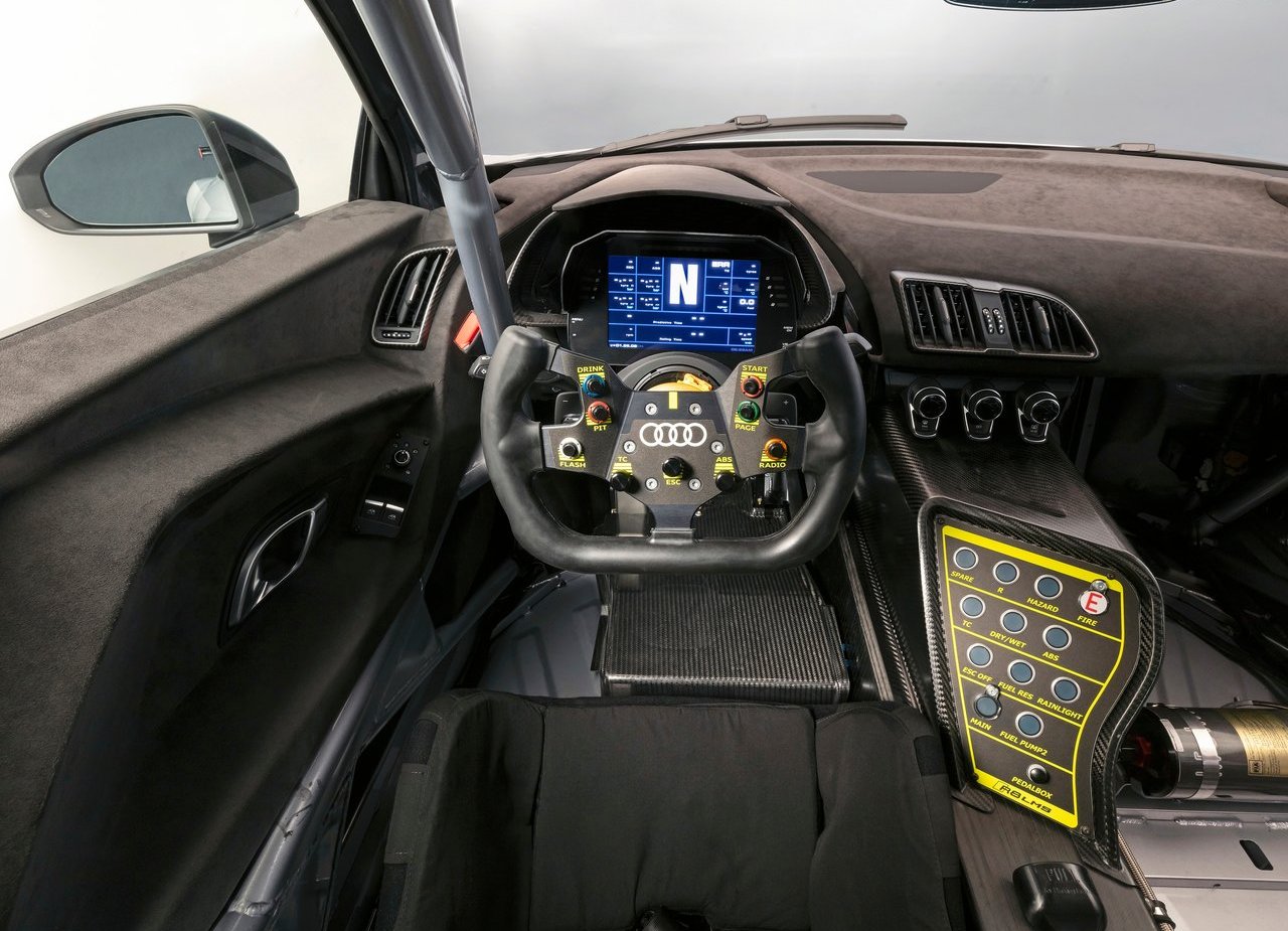 2020 - AUDI R8 LMS GT4, foto 22