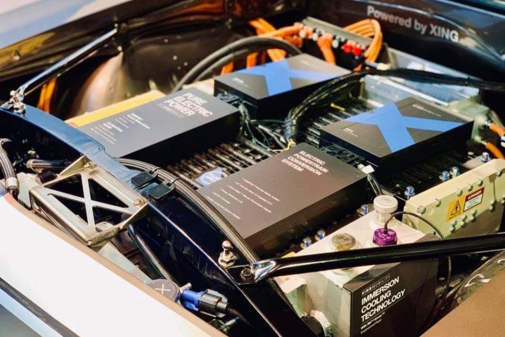 2019 - CHEVROLET CAMARO ELECTRIC BY XING MOBILITY, foto 3