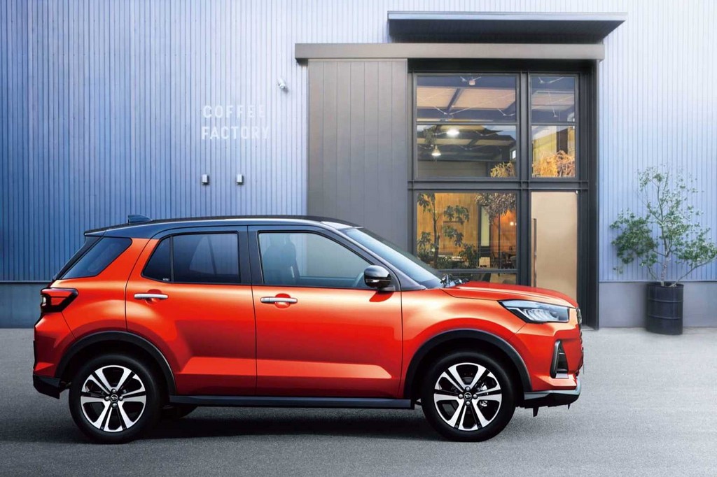 DAIHATSU ROCKY, foto 3