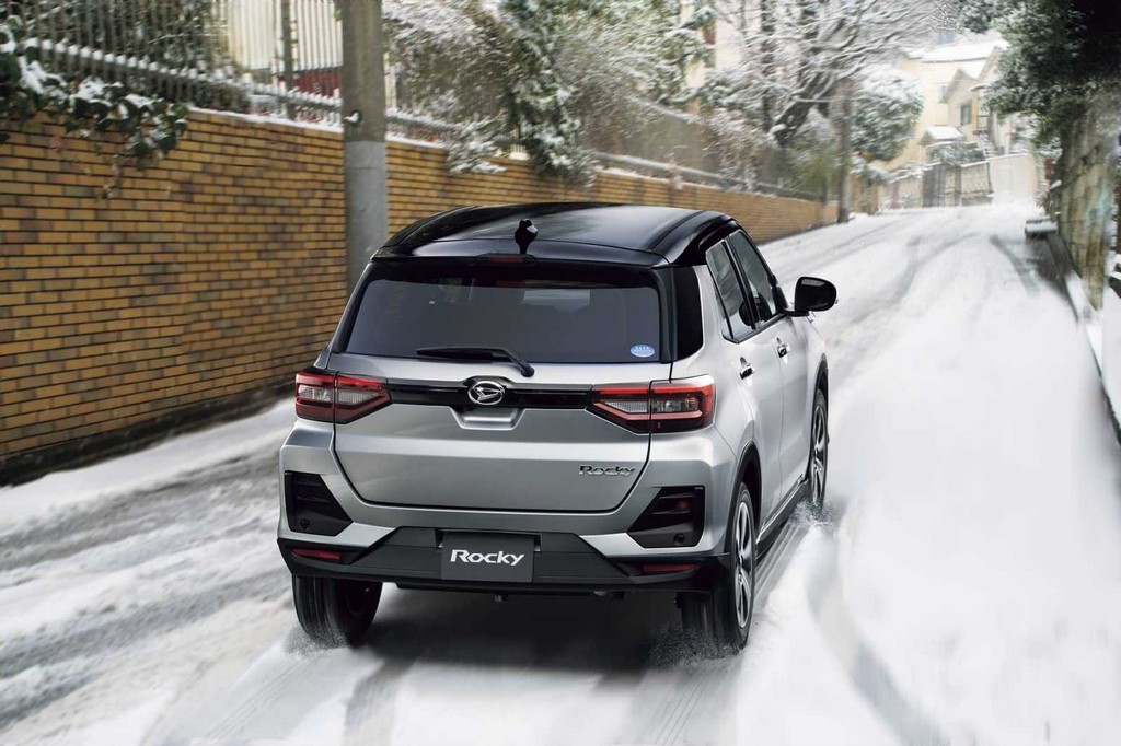 DAIHATSU ROCKY, foto 7