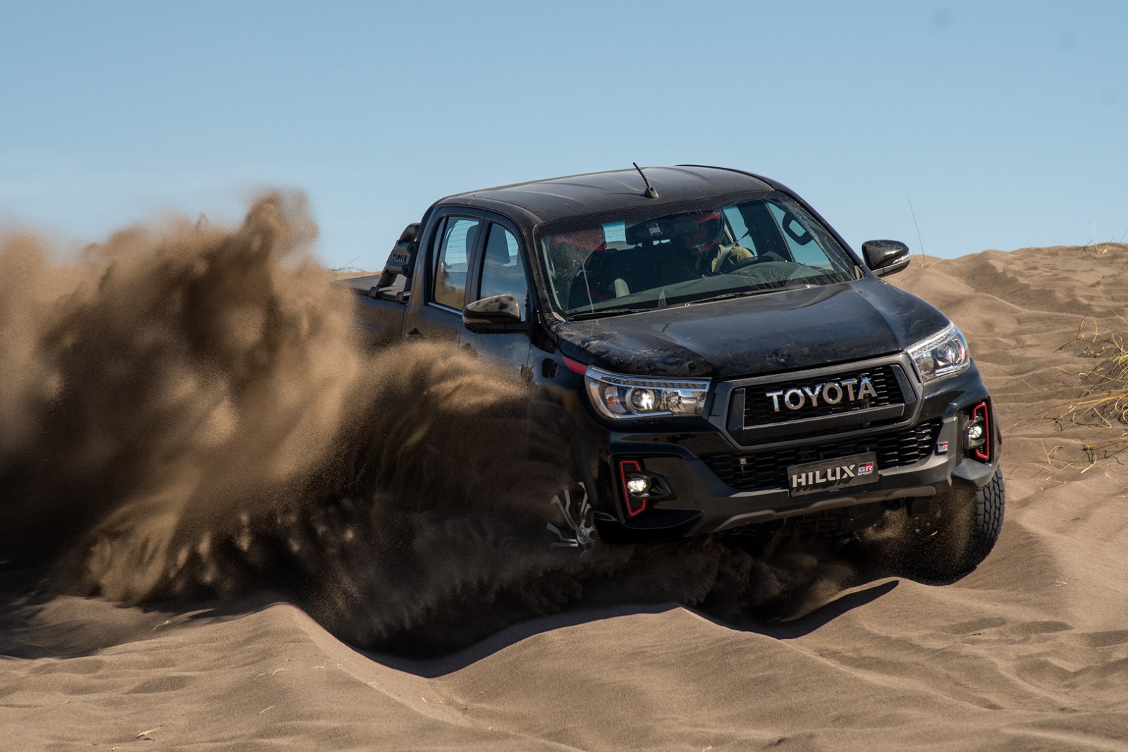 TOYOTA HILUX GR SPORT, foto 2