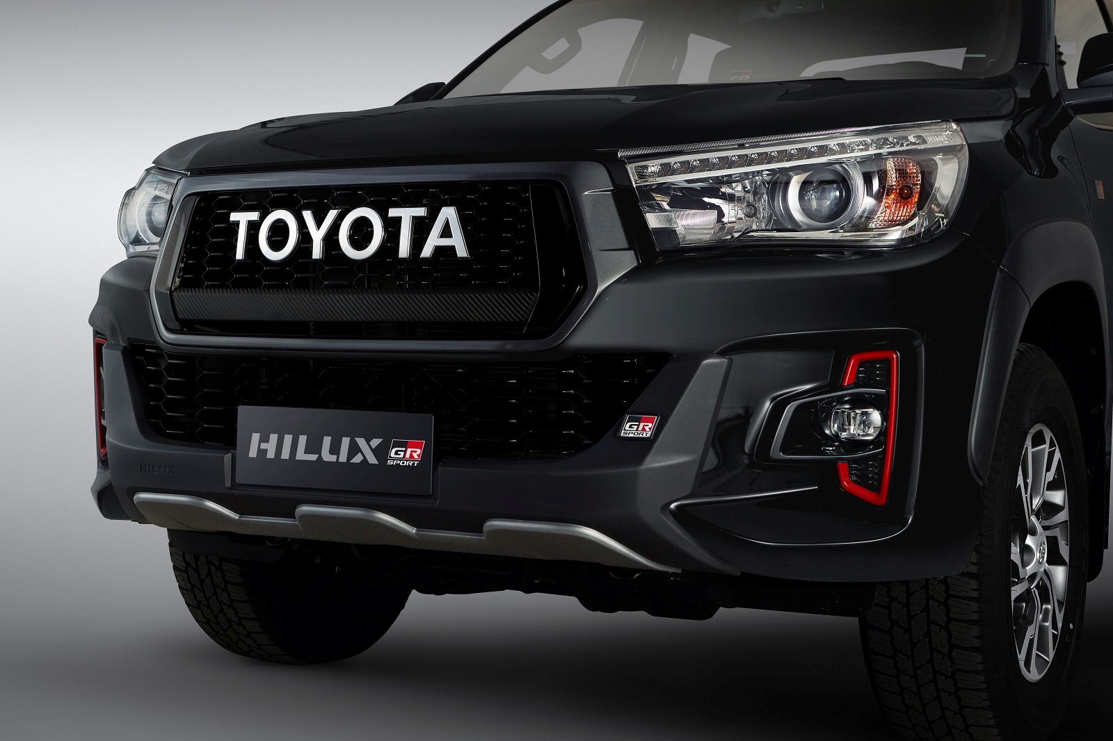 TOYOTA HILUX GR SPORT, foto 4