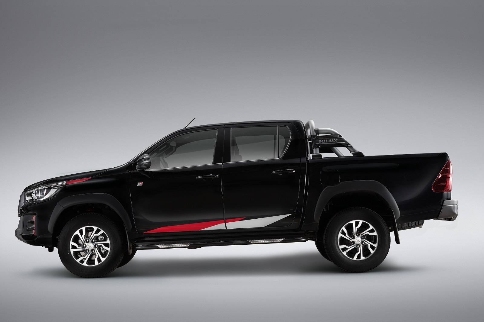 TOYOTA HILUX GR SPORT, foto 5