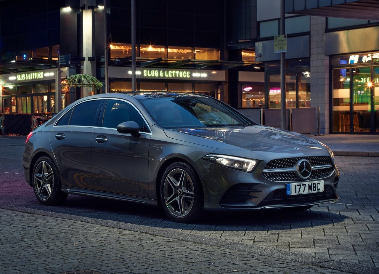2019 - MERCEDES-BENZ A SEDAN UK VERSION, foto 1