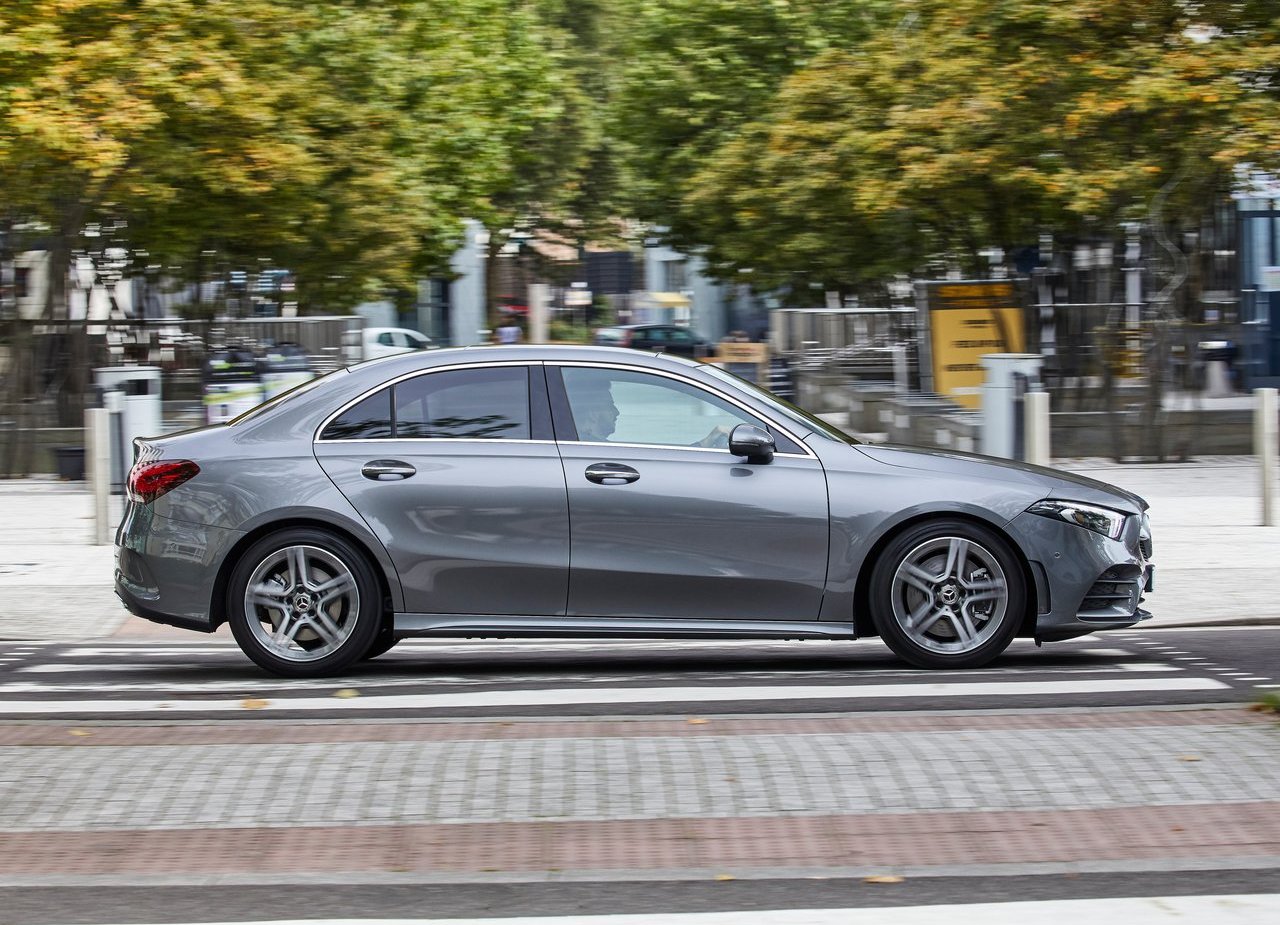 2019 - MERCEDES-BENZ A SEDAN UK VERSION, foto 11