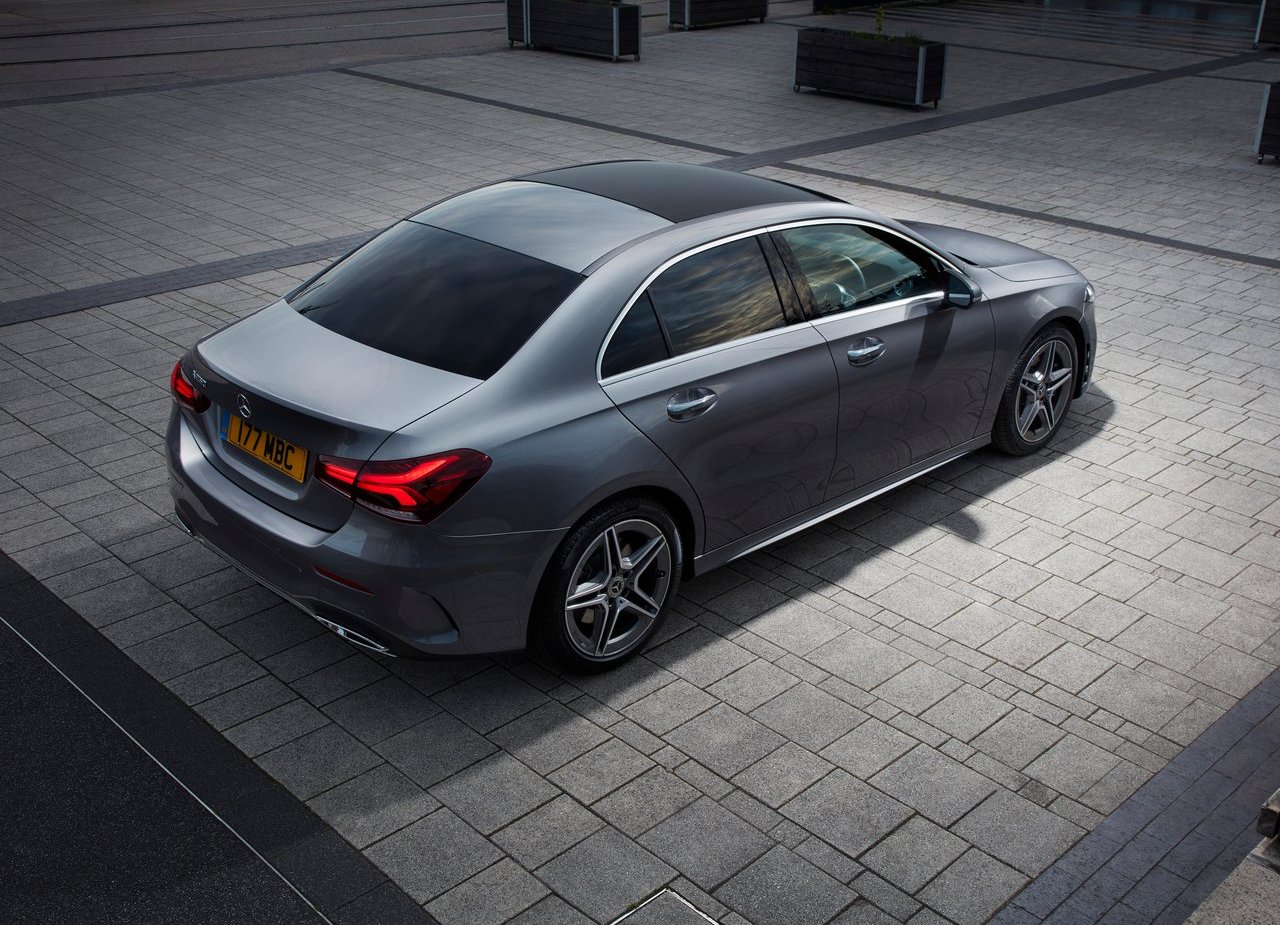 2019 - MERCEDES-BENZ A SEDAN UK VERSION, foto 14