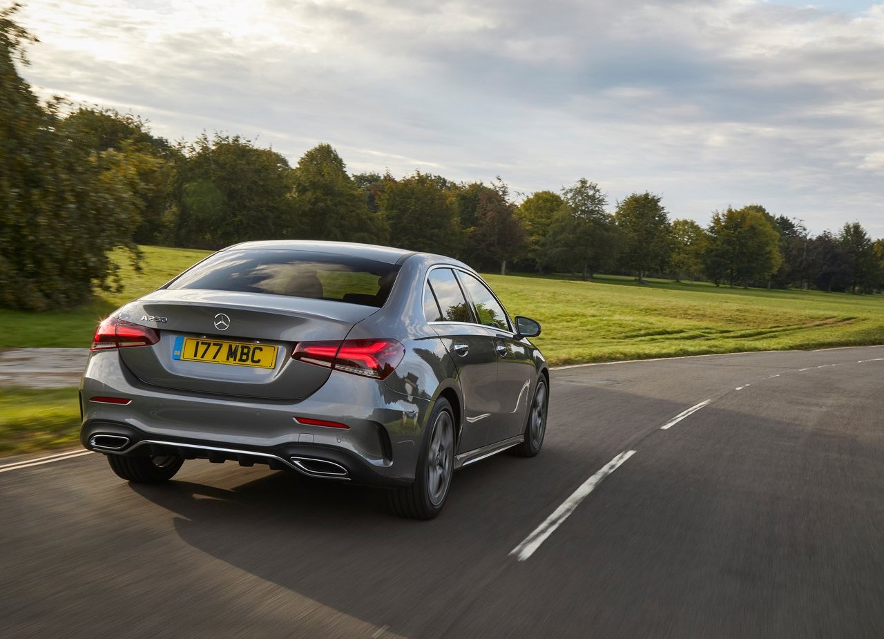 2019 - MERCEDES-BENZ A SEDAN UK VERSION, foto 22