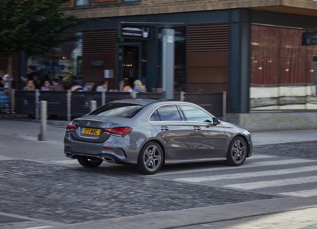 2019 - MERCEDES-BENZ A SEDAN UK VERSION, foto 23