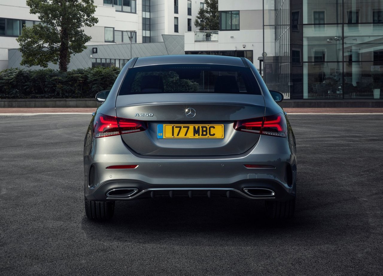2019 - MERCEDES-BENZ A SEDAN UK VERSION, foto 28