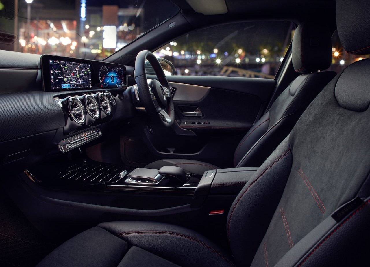 2019 - MERCEDES-BENZ A SEDAN UK VERSION, foto 33