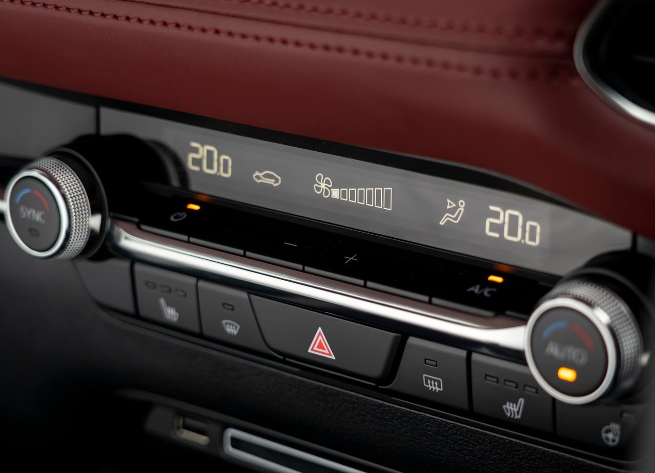 2019 - MAZDA3 UK VERSION, foto 135