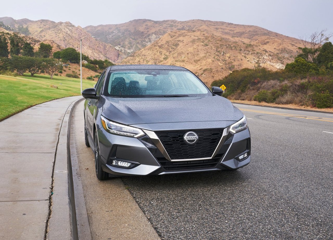 2020 - NISSAN SENTRA, foto 3
