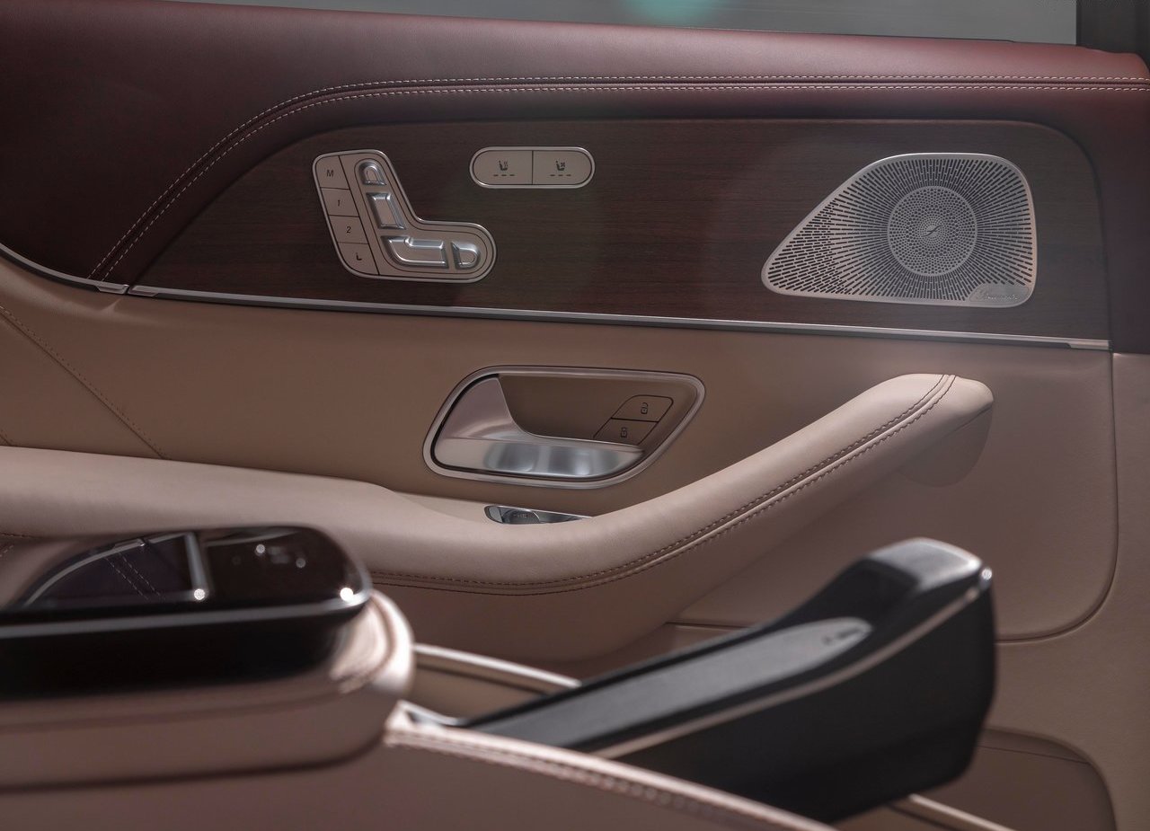 MERCEDES-MAYBACH GLS 600, foto 136
