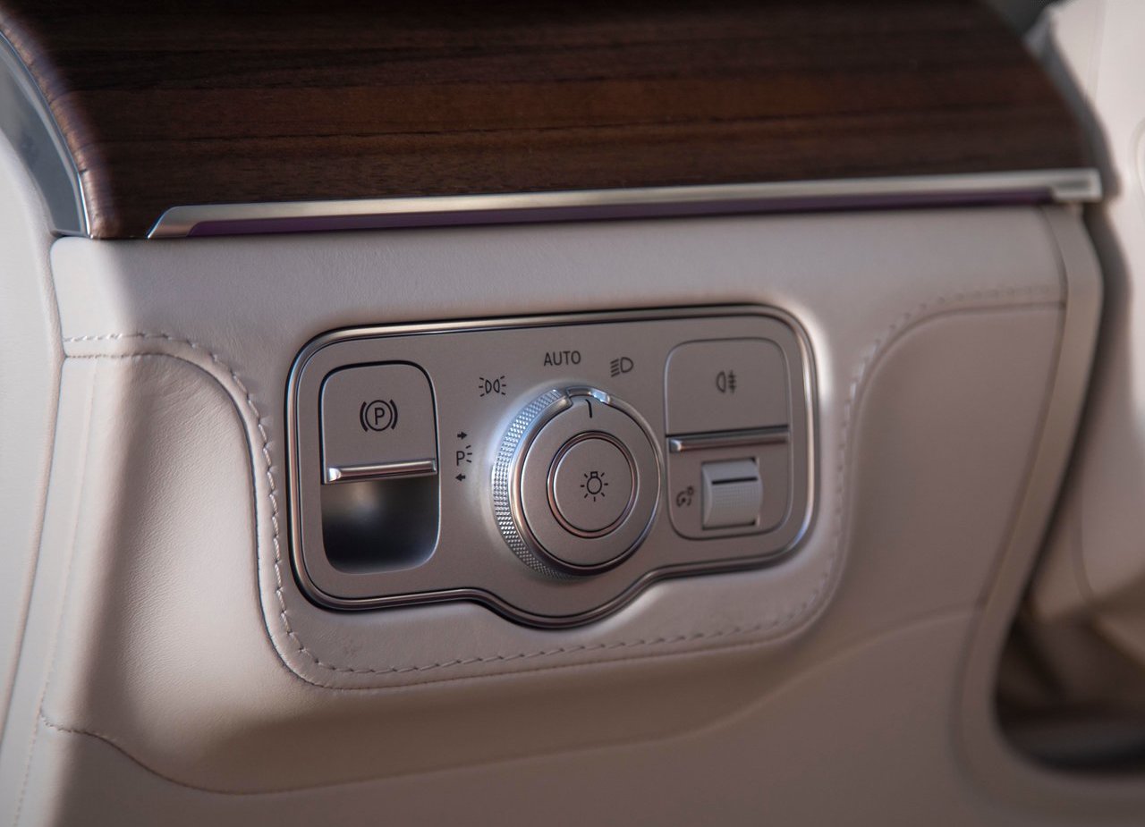 MERCEDES-MAYBACH GLS 600, foto 160