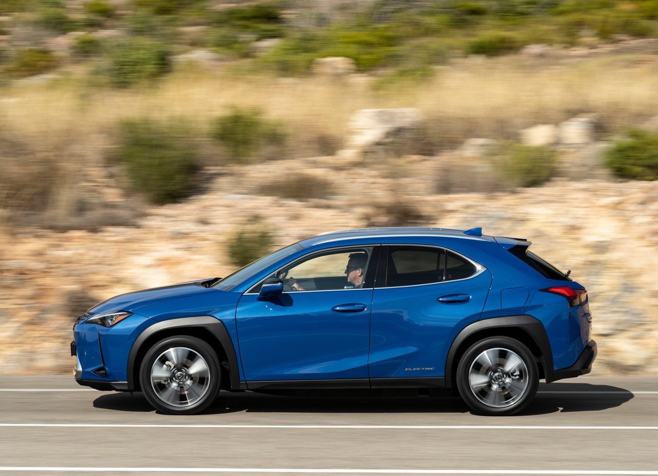 2021 - LEXUS UX 300e, foto 41