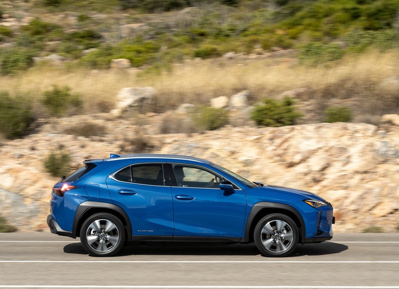 2021 - LEXUS UX 300e, foto 48