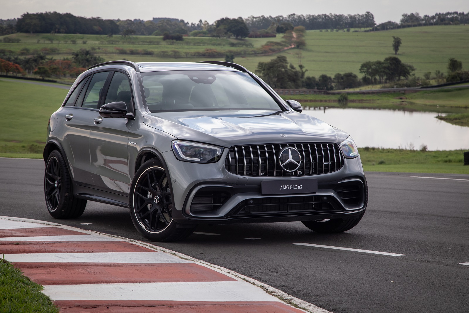 2020 - MERCEDES-AMG GLC 63, foto 1