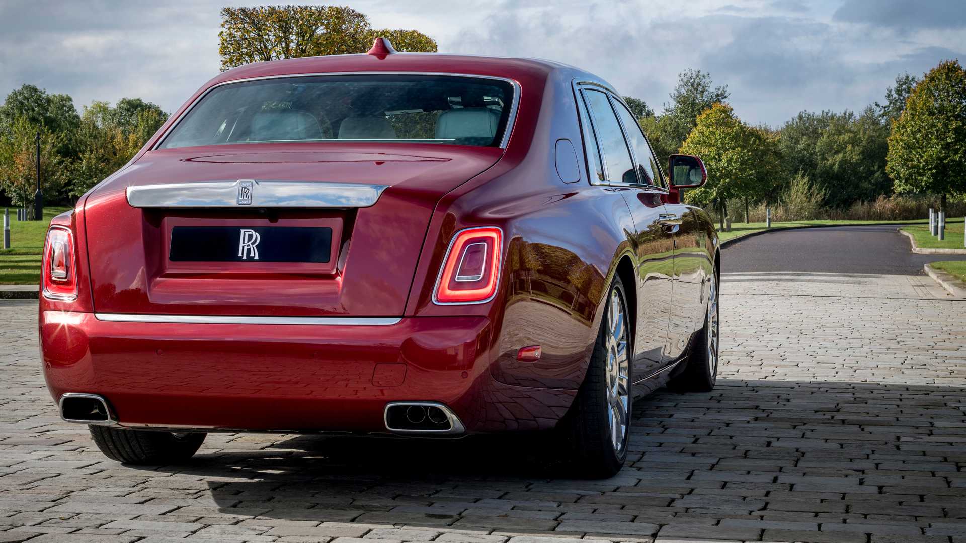 2019 - ROLLS-ROYCE RED PHANTOM, foto 3