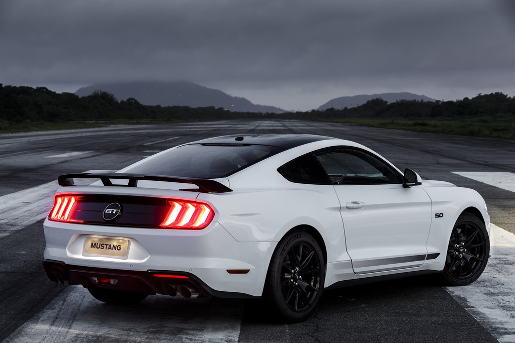 2020 - FORD MUSTANG BLACK SHADOW, foto 2
