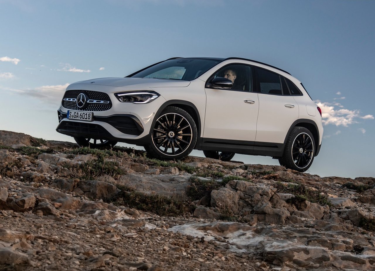 MERCEDES-BENZ GLA, foto 1